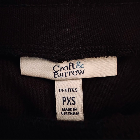 NWT Kohls Croft and Barrow Black Bermuda Shorts Mid-rise XS PETITE New with Tags - Picture 5 of 6